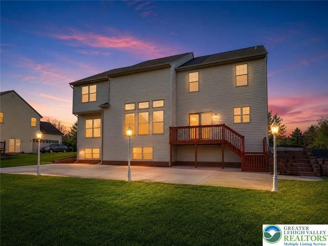 330 Indigo Way, Allentown City, PA 18104