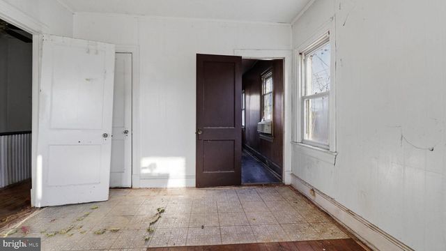 5300 8TH ST NW, Washington, DC 20011