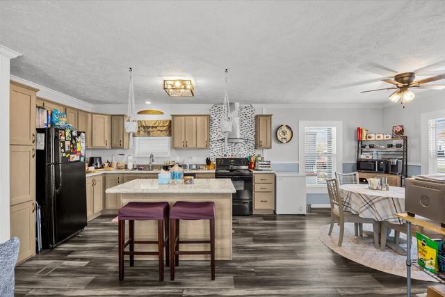 82 Sandhill Boulevard, Fort Pierce, FL 34982