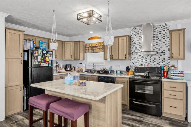 82 Sandhill Boulevard, Fort Pierce, FL 34982