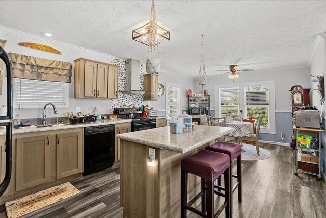 82 Sandhill Boulevard, Fort Pierce, FL 34982