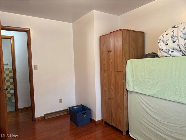 4 Walnut Avenue, Bridgeport, OH 43912