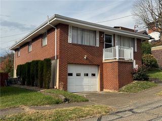 4 Walnut Avenue, Bridgeport, OH 43912