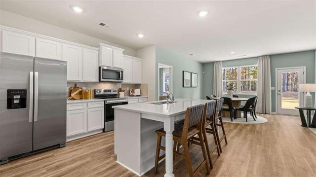 170 White Spruce Way, Newnan, GA 30265