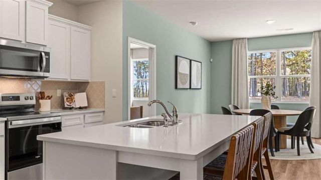 170 White Spruce Way, Newnan, GA 30265