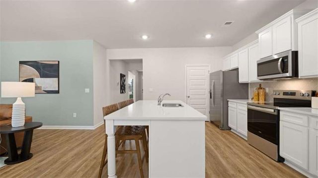 170 White Spruce Way, Newnan, GA 30265