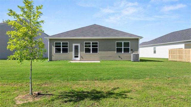 170 White Spruce Way, Newnan, GA 30265