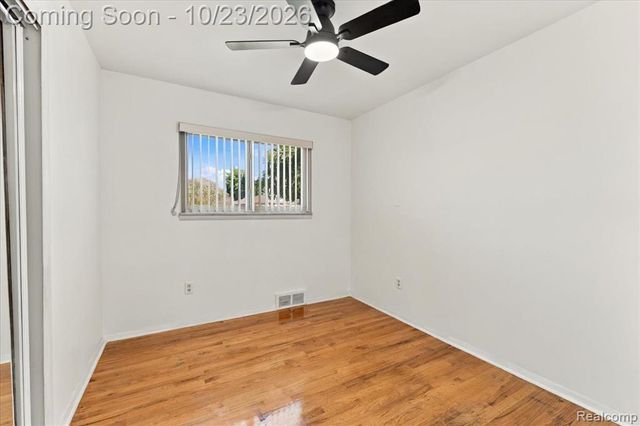 4906 Fairmont Court, Sterling Heights, MI 48310