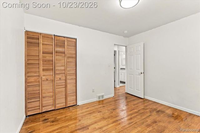 4906 Fairmont Court, Sterling Heights, MI 48310