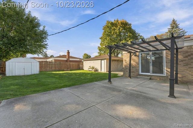 4906 Fairmont Court, Sterling Heights, MI 48310