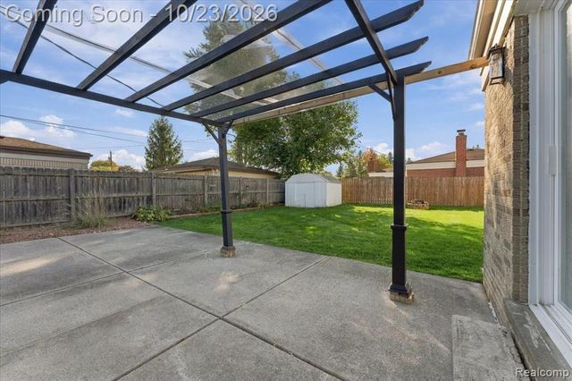 4906 Fairmont Court, Sterling Heights, MI 48310