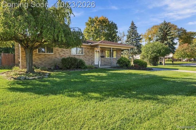 4906 Fairmont Court, Sterling Heights, MI 48310