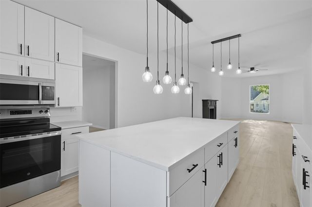 605 N Main Street, Winnsboro, TX 75494