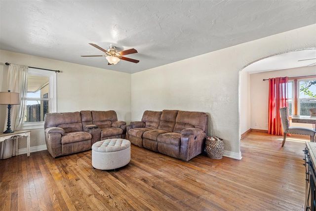 404 N Park Street, El Reno, OK 73036