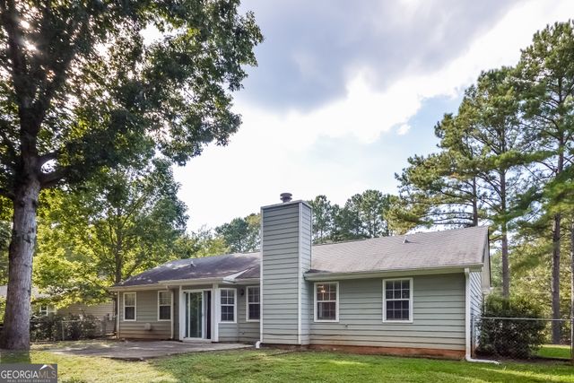 330 E Country Woods Drive, Covington, GA 30016