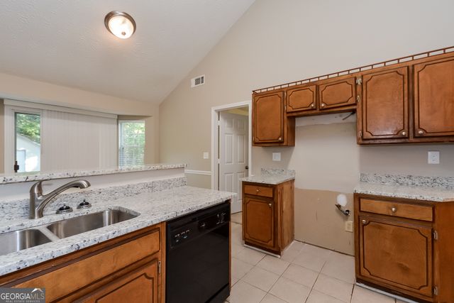 330 E Country Woods Drive, Covington, GA 30016