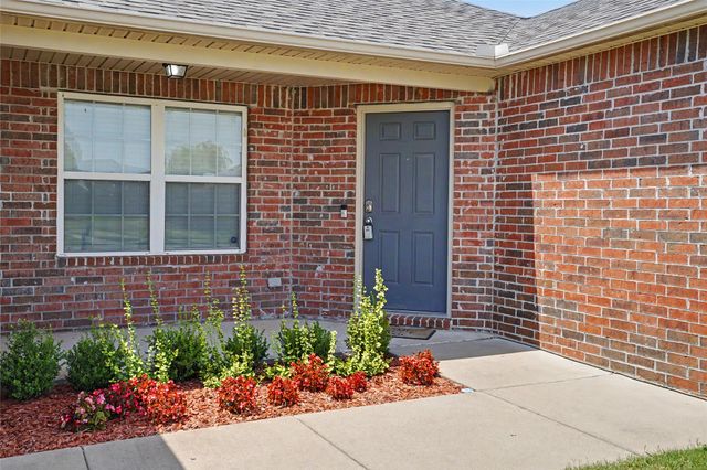 14930 S Pin Oak Street, Glenpool, OK 74033