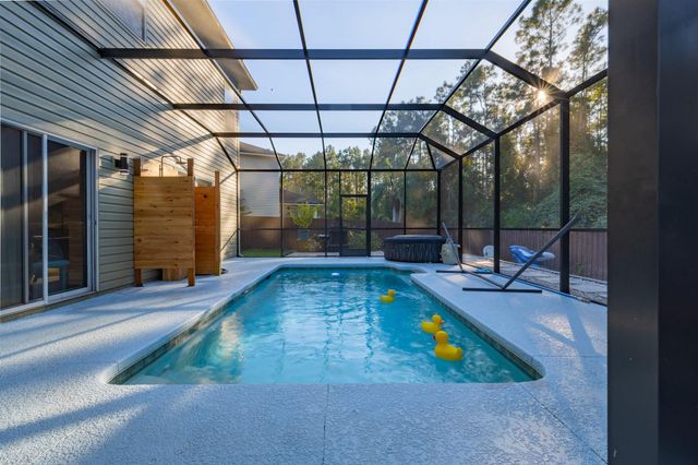 415 W New England Dr, Elkton, FL 32033