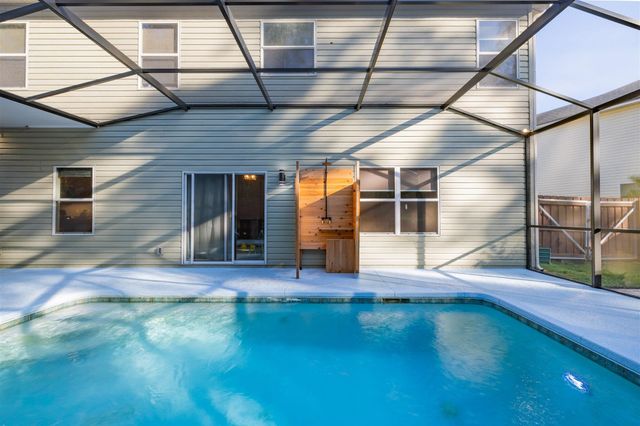 415 W New England Dr, Elkton, FL 32033