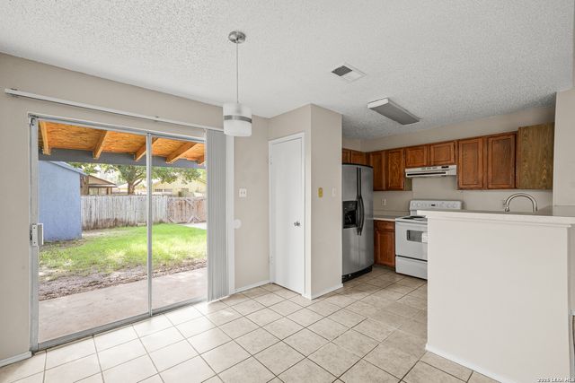 7346 WEYBRIDGE, San Antonio, TX 78250