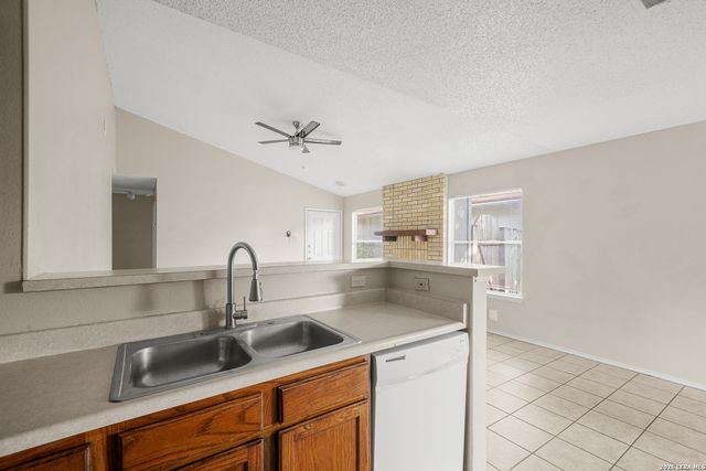 7346 WEYBRIDGE, San Antonio, TX 78250