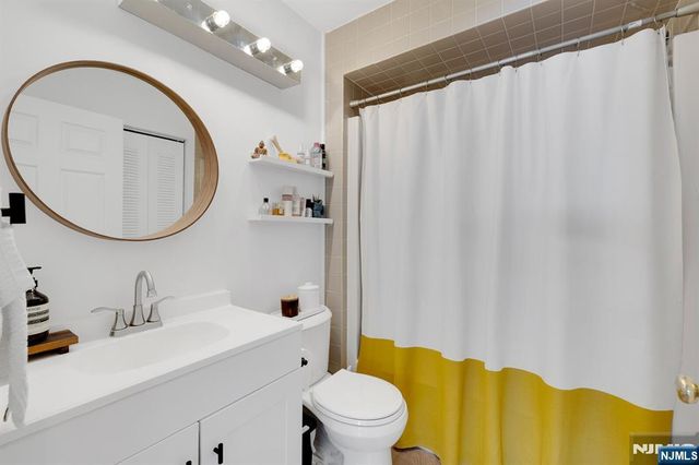 199 Union Avenue 2F, Rutherford, NJ 07070