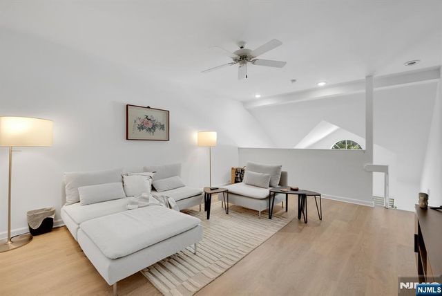 199 Union Avenue 2F, Rutherford, NJ 07070