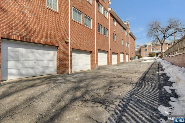 199 Union Avenue 2F, Rutherford, NJ 07070