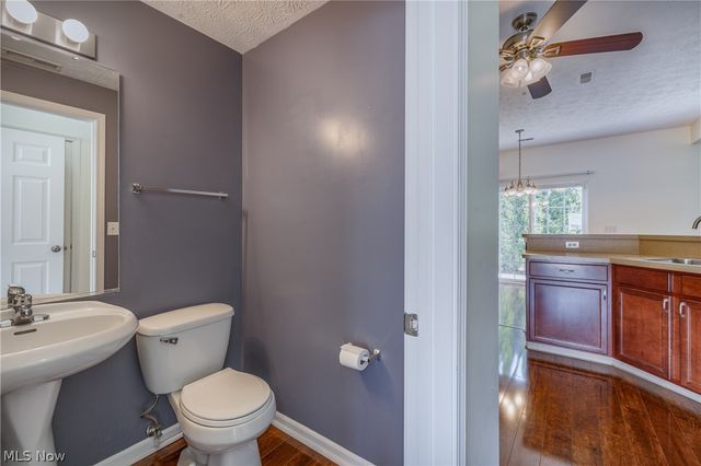 29089 Pembrooke Boulevard, Olmsted Twp, OH 44138