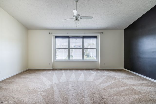 29089 Pembrooke Boulevard, Olmsted Twp, OH 44138