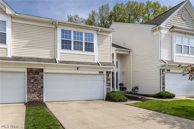 29089 Pembrooke Boulevard, Olmsted Twp, OH 44138