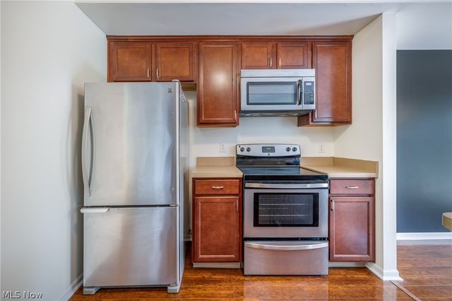 29089 Pembrooke Boulevard, Olmsted Twp, OH 44138
