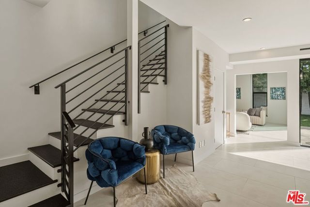 3401 Keeshen Drive, Los Angeles, CA 90066