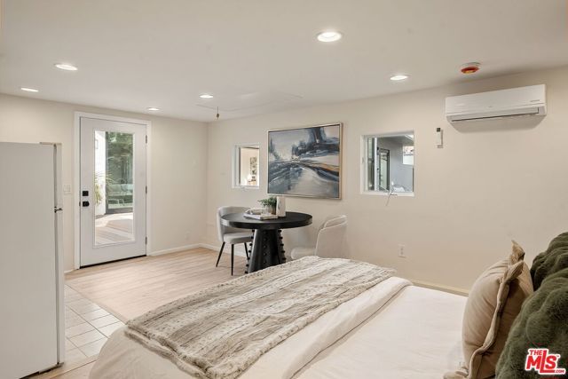 3401 Keeshen Drive, Los Angeles, CA 90066