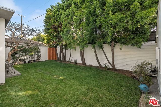 3401 Keeshen Drive, Los Angeles, CA 90066