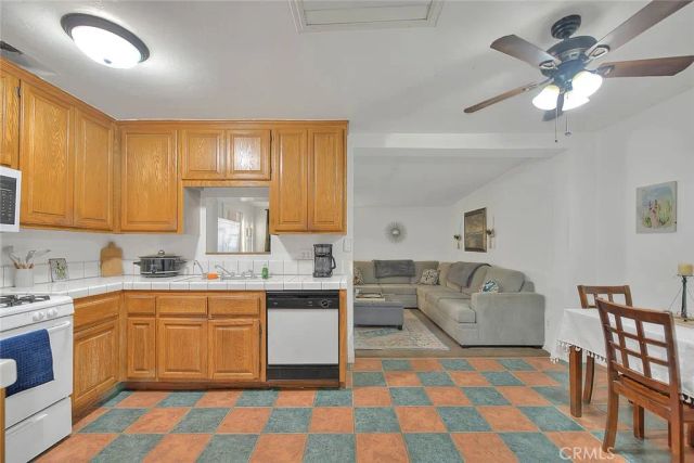 1042 Frontier, Norco, CA 92860