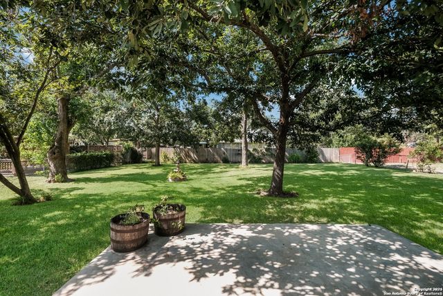 255 MILLWOOD LN, San Antonio, TX 78216