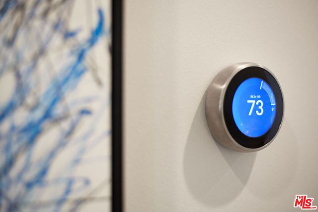 11837 Mayfield Avenue 305, Los Angeles, CA 90049