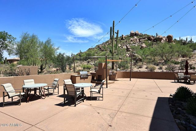 7442 E QUIEN SABE Way, Scottsdale, AZ 85266