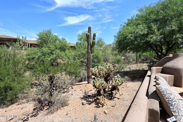 7442 E QUIEN SABE Way, Scottsdale, AZ 85266