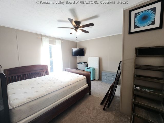 2573 Pentacre Road, Elkview, WV 25071