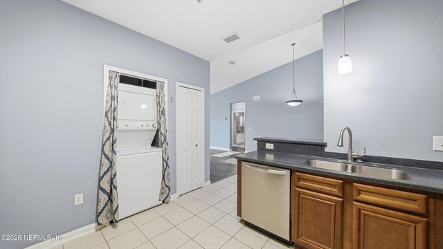 5006 KEY LIME Drive 307, Jacksonville, FL 32256