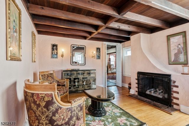 6 Hanover Rd, Florham Park Boro, NJ 07932