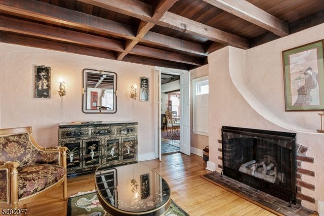 6 Hanover Rd, Florham Park Boro, NJ 07932