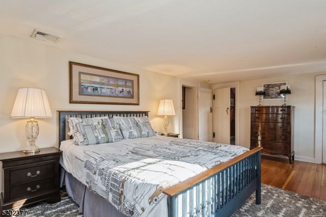 6 Hanover Rd, Florham Park Boro, NJ 07932