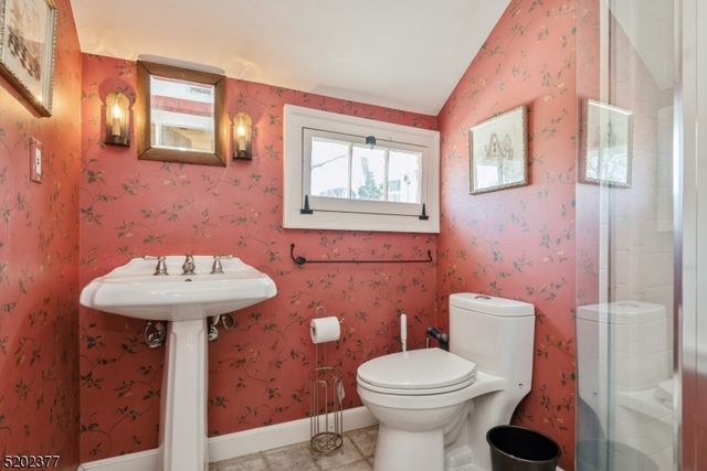 6 Hanover Rd, Florham Park Boro, NJ 07932