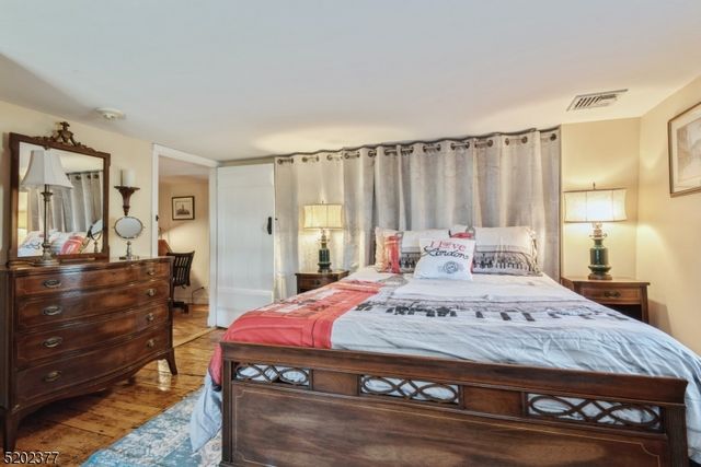 6 Hanover Rd, Florham Park Boro, NJ 07932