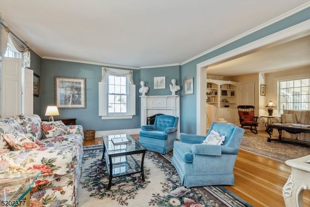 6 Hanover Rd, Florham Park Boro, NJ 07932