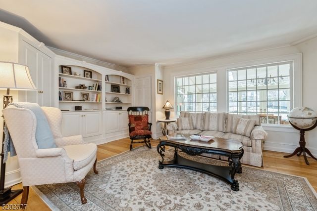 6 Hanover Rd, Florham Park Boro, NJ 07932