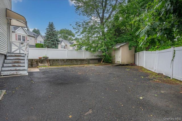 95 Grant Street, Rye Brook, NY 10573